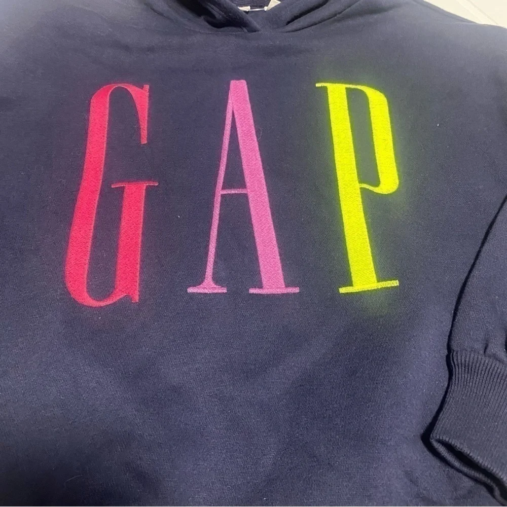 NWT GAP Kids Logo Fleece Hoodie Navy Blue Size Medium (8) Colorful